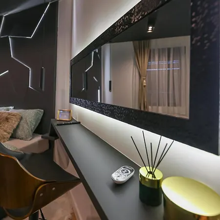 Urban View Apartment *